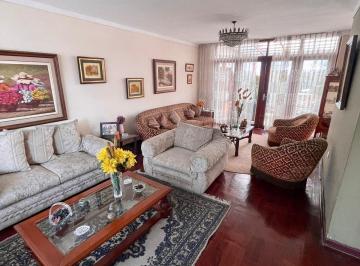 Venta de Casa 303 m² Jardín Interior en Urb. Residencial Higuereta. Surco