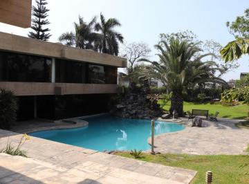 ¡Casuarinas! - Vendo Casa de 2650 m²