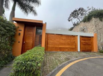 Moderna Casa en Venta Casuarinas Centinelas