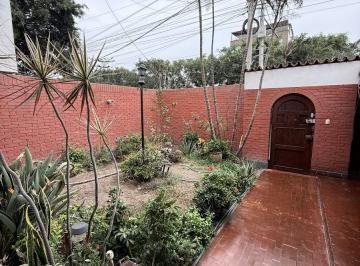 Linda Casa en Venta en Avenida La Merced!