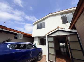 Casa en Venta en Esquina en Surco
