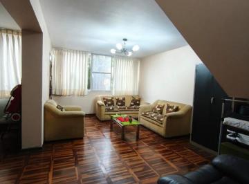Casa de 253 m² con 7 Dormitorios en Venta en La Alborada