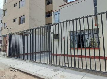 Csa en Venta en Surquillo!