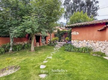 Exquisita Residencia de 1, 700 m² en El Corazón del Valle Sagrado de Los Incas.