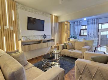 Amplia y Distinguida Casa en Venta