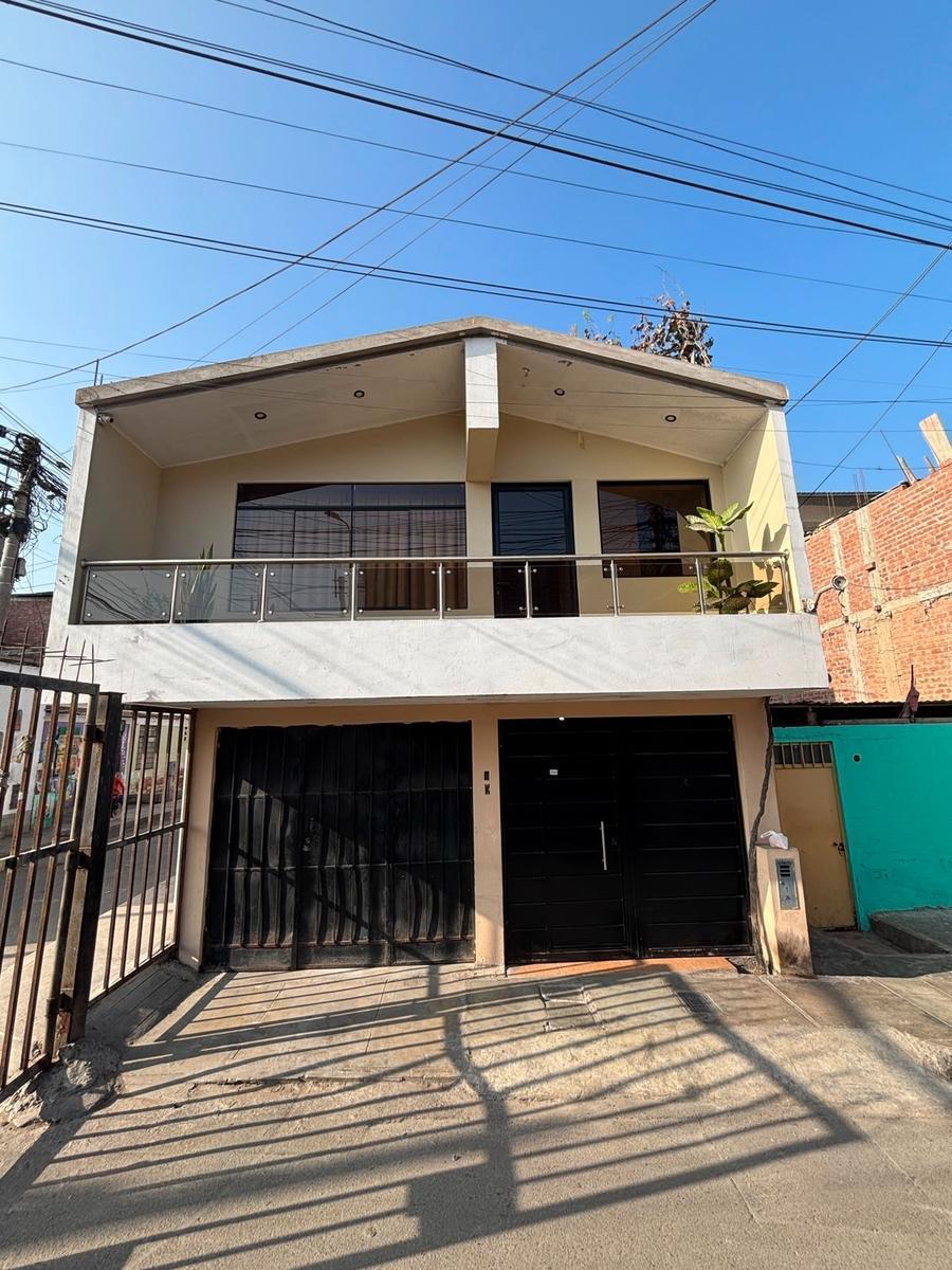 Casa en Esquina Frente a Parque Villa El Salvador Cerca Panamericana Sur y Hospital de Emergencia