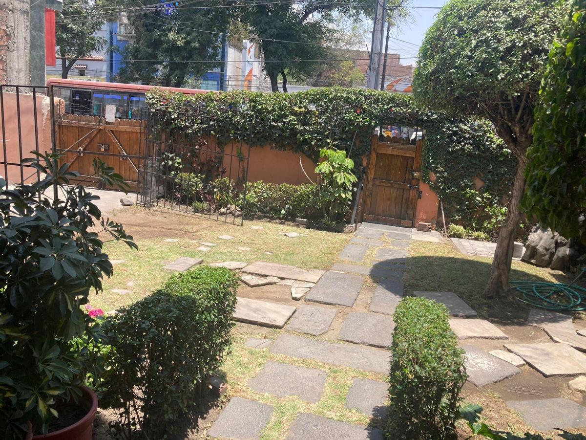 ¡Casa Amplia en Venta en La Exclusiva Avenida Ejército, Arequipa!