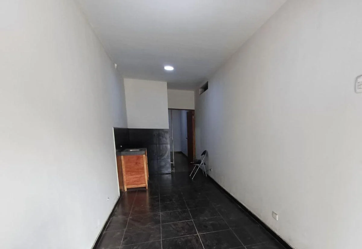 Alquilo Minidepartamento 1er Piso Puerta a Calle 35 m² en Av. Prolong. Huaylas Chorrillos