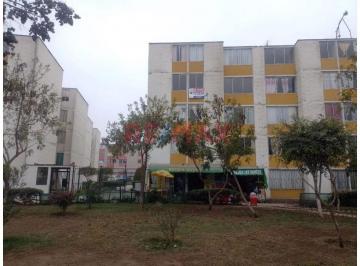 En Alquiler – Departamento en Condominio "Los Sauces"