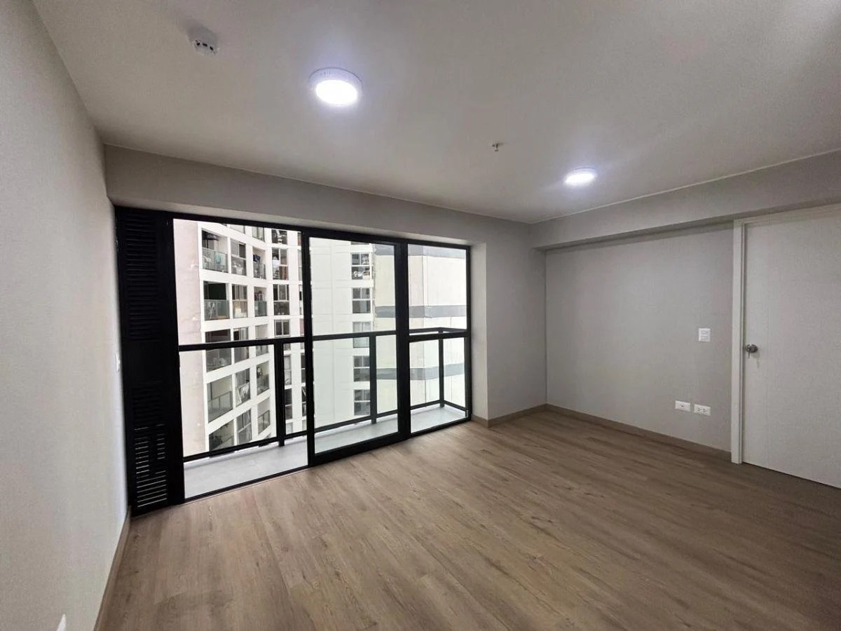 Ocasion Alquilo Departamento de Estreno, 2 Dorm, Balcon, en Av. 28 de Julio