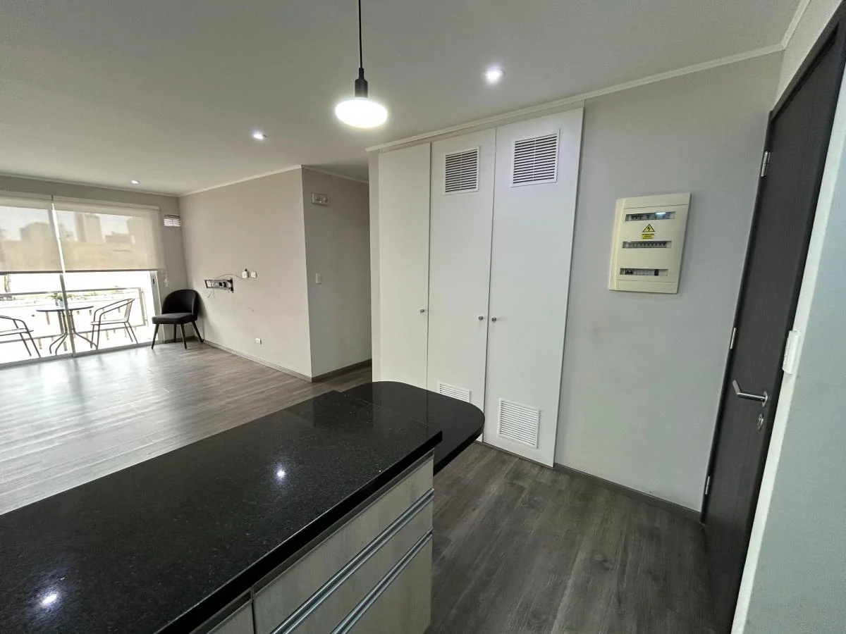 Flat en Alquiler Lince (A Una Cuadra del Centro Financiero San Isidro)