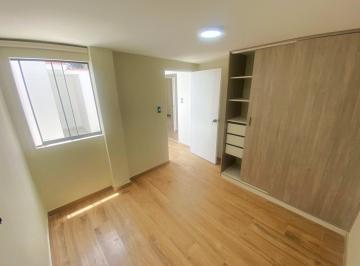 Miraflores – Alquiler Departamento 2 Dormitorios 55 m² con Patio