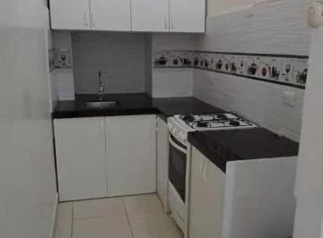 Ocasion, Dpto Independiente, 2 Dorm. 2do Piso, Super Ubicado Metrop. R. Palma, Ovalo Miraf.