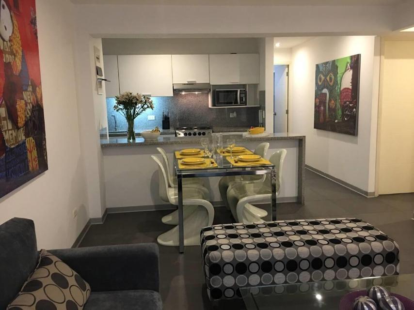 Alquilo Departamento Equipado de 70 m², 2 Dormitorio, Cerca Al Ovalo Gutierrez