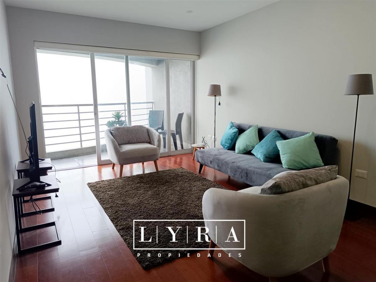 Alquilo Departamento Amoblado de 120 m² Frente Al Mar, Malecón Marina, Miraflores