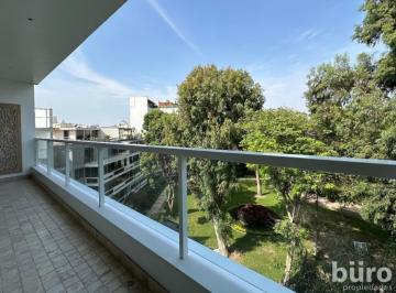 Departamento en alquiler en San Isidro - 252 m², 3 dormitorios