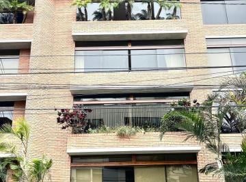 Alquilo Amplio Departamento en San Isidro de 04 Dormitorios