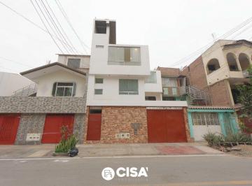 Alquiler de Amplio Departamento de 180 m² con 4 Dorm. San Juan de Lurigancho