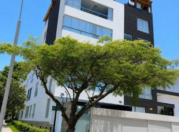 Exclusivo Departamento en Surco, Ascensor Privado y Doble Cochera, a Pasos de Parque