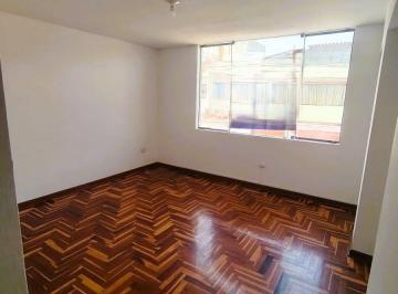 Hermoso Dpto Familiar 2do Piso, Cerca a La Municipalidad de Surco. Loma Amarilla