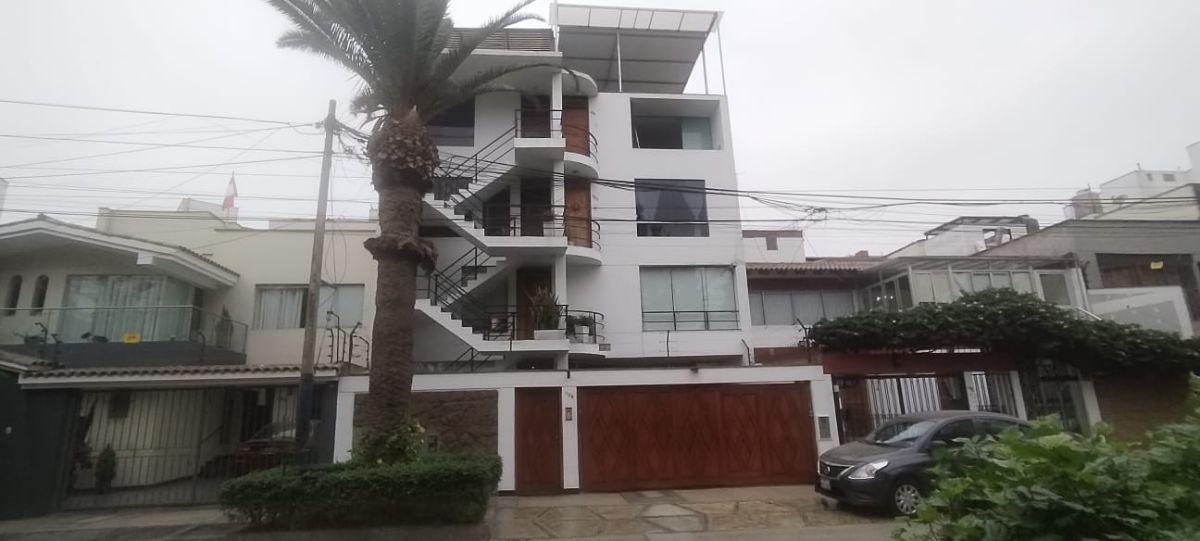 Lindo Departamento Frente a Parque