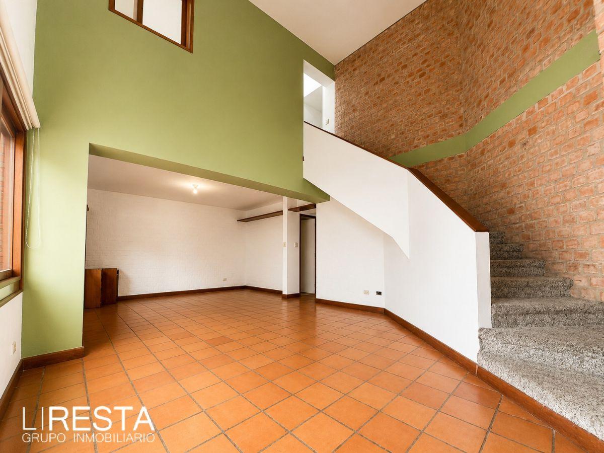 Dúplex de Arquitectura Premiada en Barranco | 127 m² | Cochera Techada