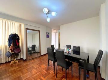 Venta 3 Dormitorios, 2 Baños, Quinto Piso Sin Ascensor Buena Ubcación