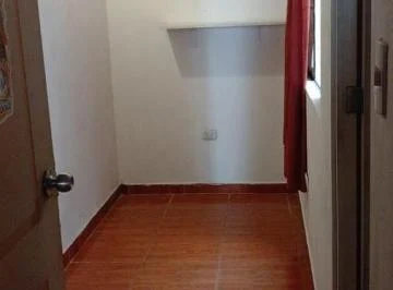 Edificio 5 Niveles 610 m² en Breña - Sin Posesión