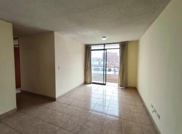 70 m² | 3 Dormitorios | Balcón | Ascensor | Us$83, 000