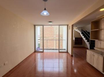 Dúplex en Venta en Carabayllo | 104 m², 4 Dormitorios, 3 Baños.