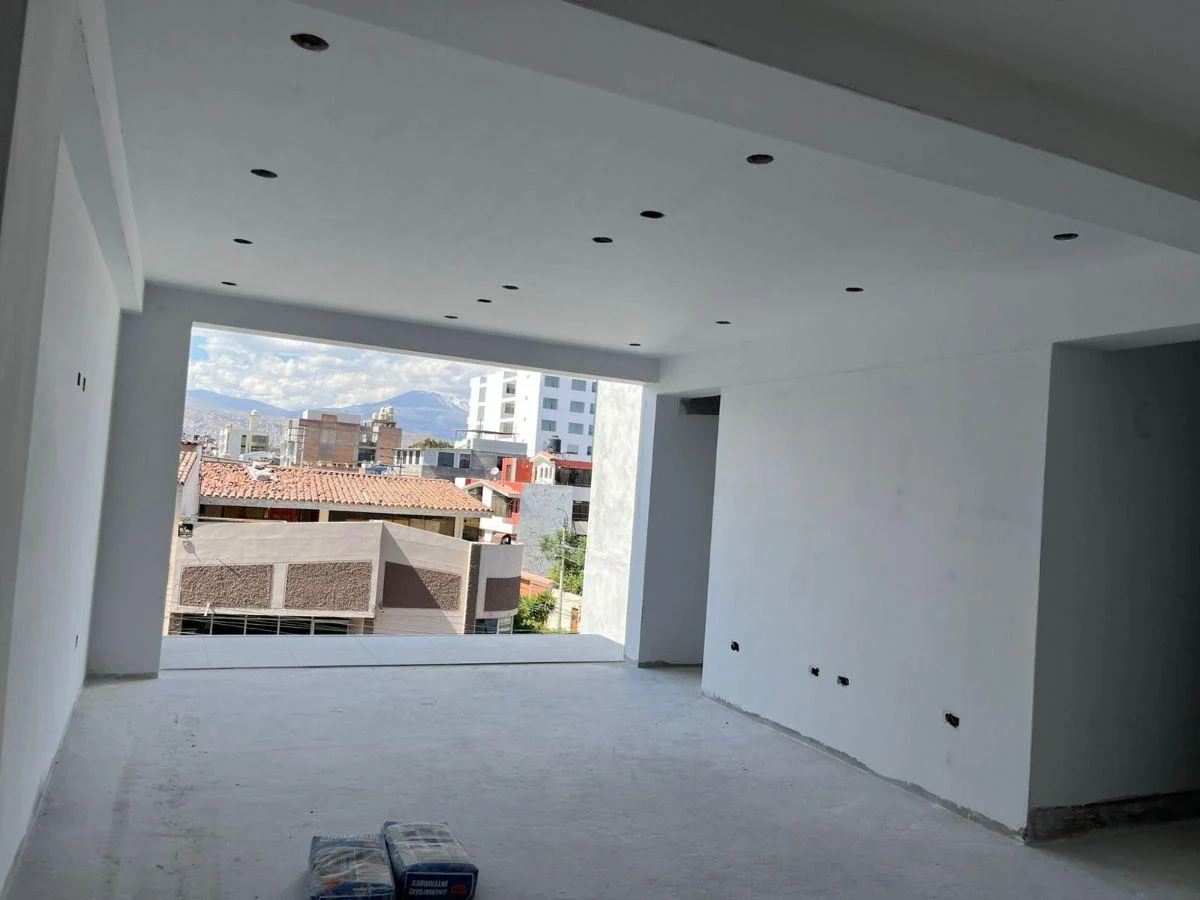 Economicos y Amplios Departamentos en Venta en Cerro Colorado