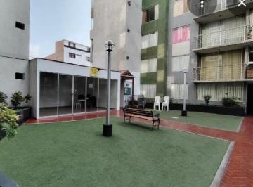 Dpto en 4to Piso en El Condominio La Campiña Chorrillos: Amplitud, Comodidad y Seguridad.