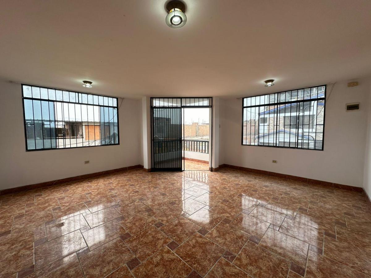 Se Vende Departamento Comas (Los Inkas Estacion Metropolitano)