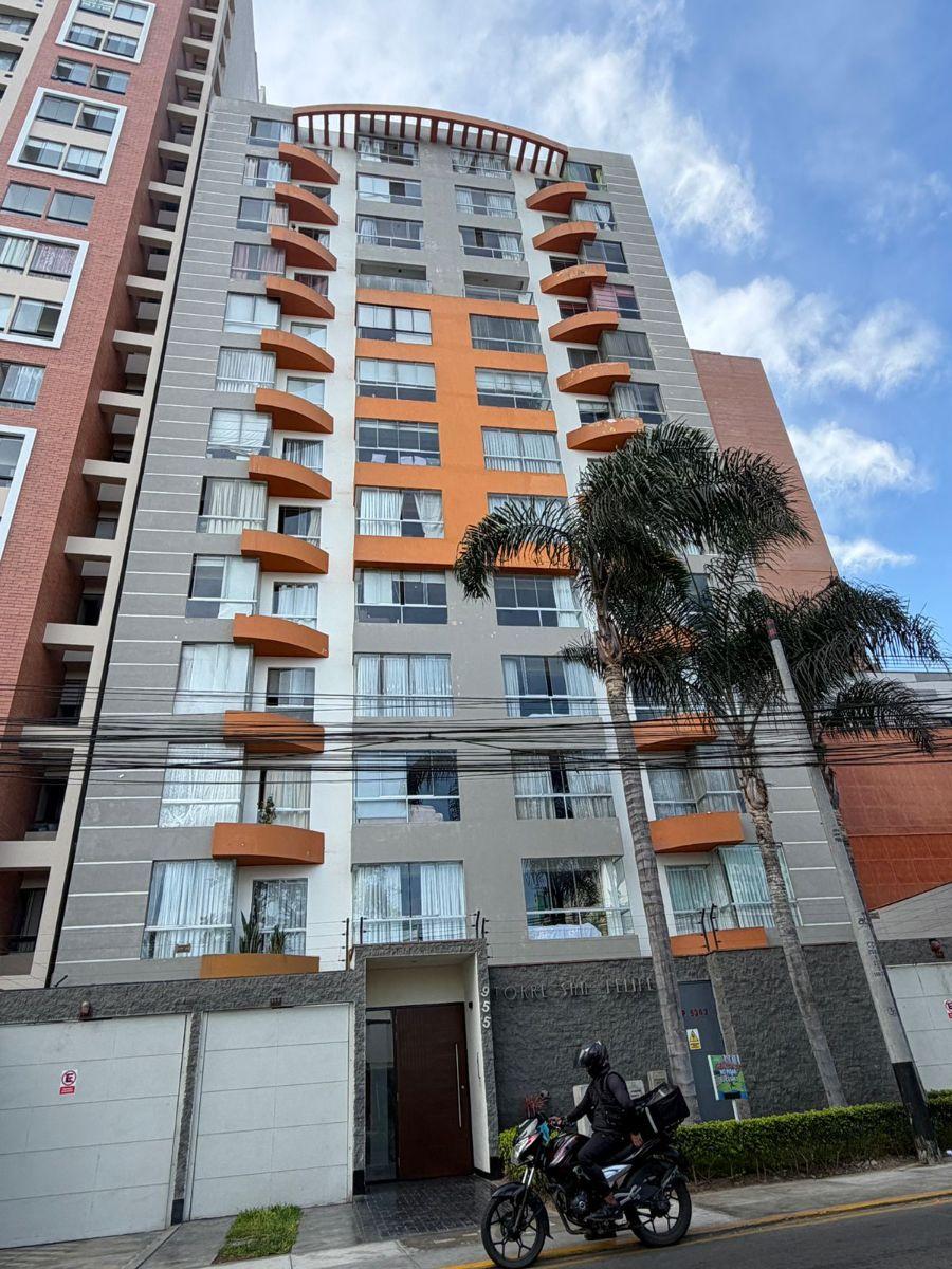 Vendo Moderno y Silencioso Flat de 97 m² en Jesús María: Confort y Privacidad en El Piso 13