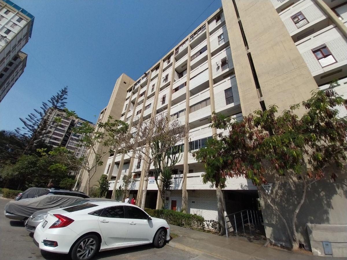 Vendo Amplio Dúplex en Residencial San Felipe