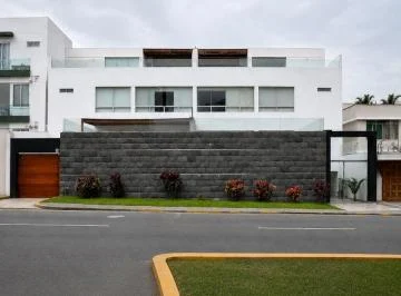 Departamento en venta en La Molina - 210 m², 3 dormitorios
