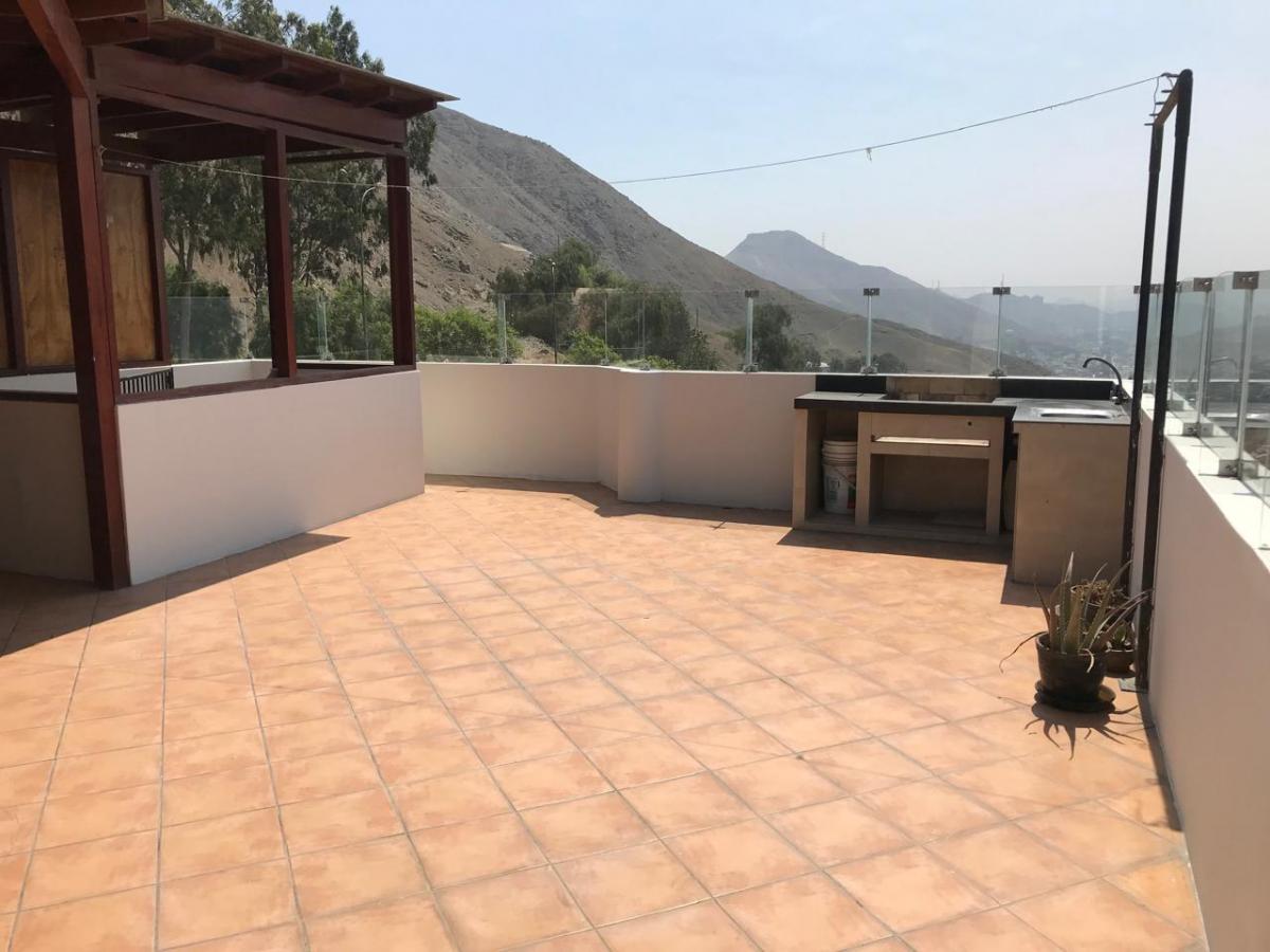 Venta de Dúplex de 4 Dormitorios con Terraza y Cochera – La Molina