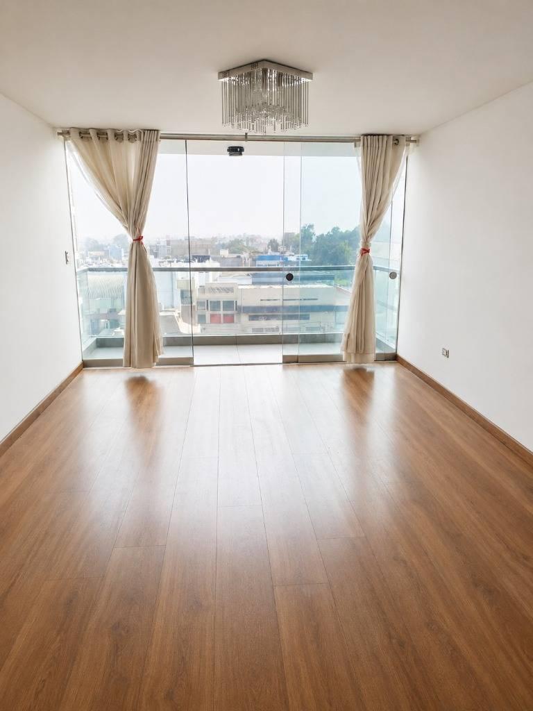 Venta de Departamento en La Molina, 3 Dormitorios, 2 Cocheras y Depósito