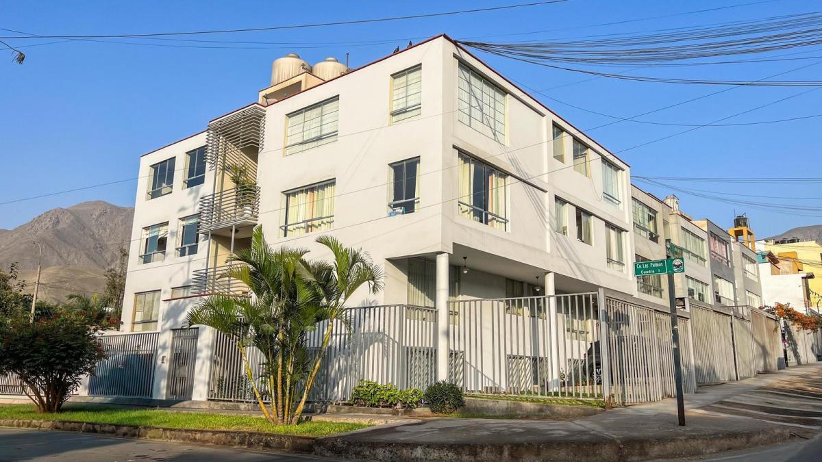 Venta de Flat en Calle Las Palmas 104, Urb. La Capilla