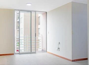 (El) 3 Dorm, 2 Baños, Universitaria con Colonial, Listo Para La Venta