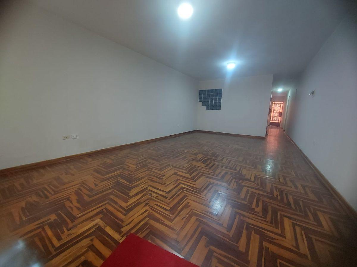 Venta Departamento – 1er Piso de 160 m², Urb. Elio, Cercado de Lima