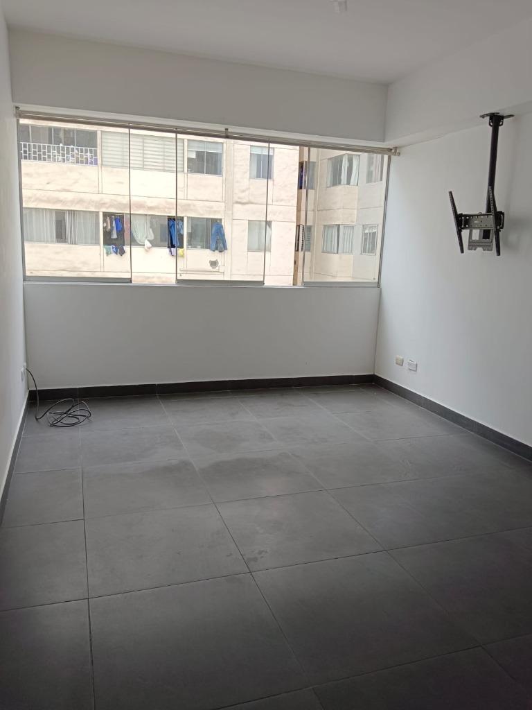 Vendo Departamento en Lima Cercado Cochera y depósito