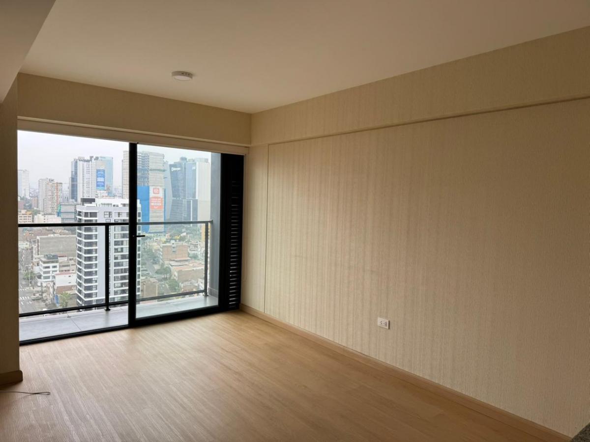 Departamento de 2 Dormitorios con Cochera con Balcón en Lince, Av. Arequipa con Dos de Mayo