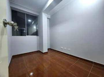 Venta de Departamento Remodelado Frente a Parque – Urb. Pro, Los Olivos