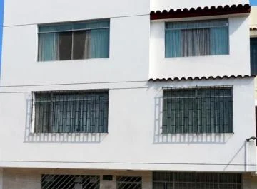 Vendo Los Olivos Departamento 81 m² Dos Dormitorios Calle Cerrada