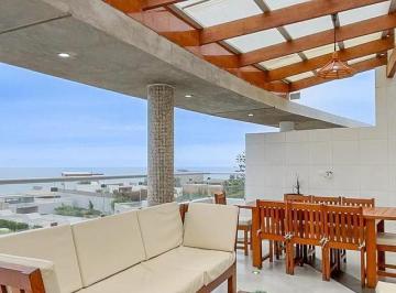 Se Vende Hermoso Duplex | 196 m² | con Vista Al Mar en Playa Los Pulpos
