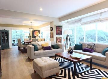 Se Vende Amplio y Renovado Departamento con Terraza Privada