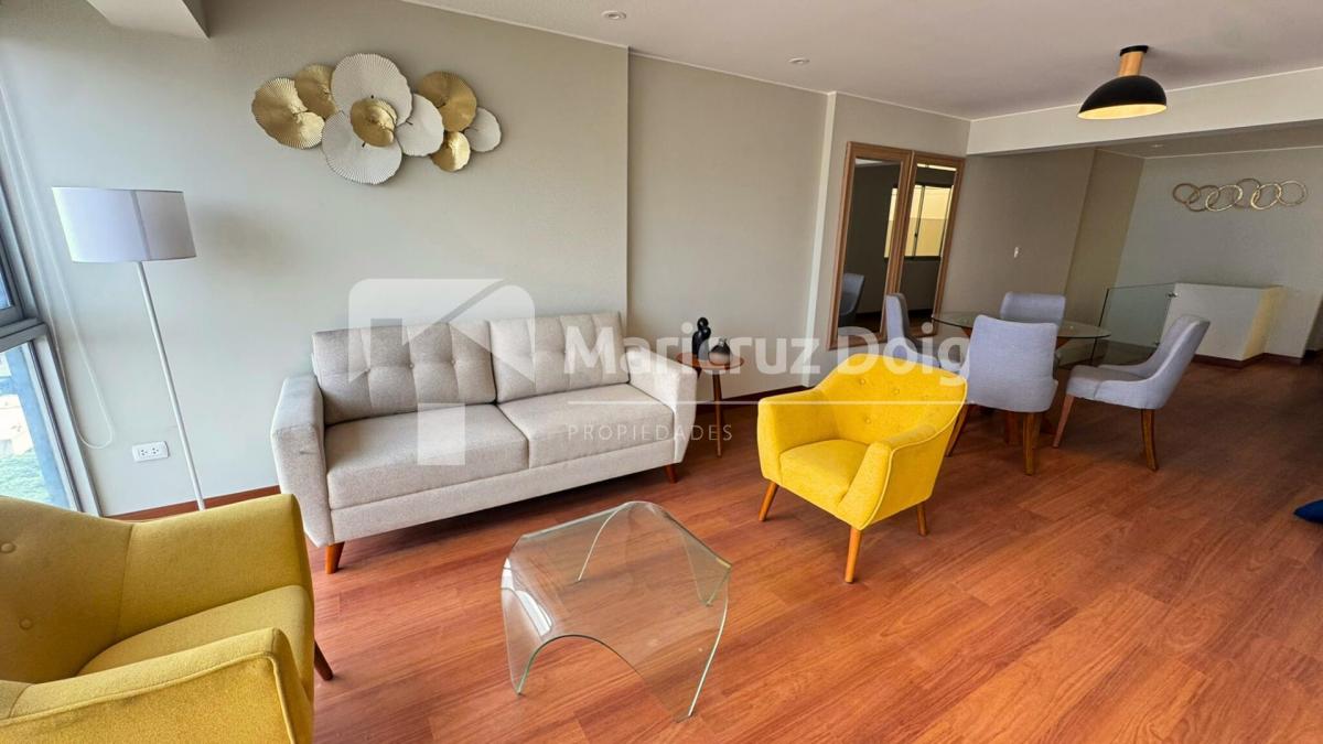 Moderno Triplex Conectado a Todo