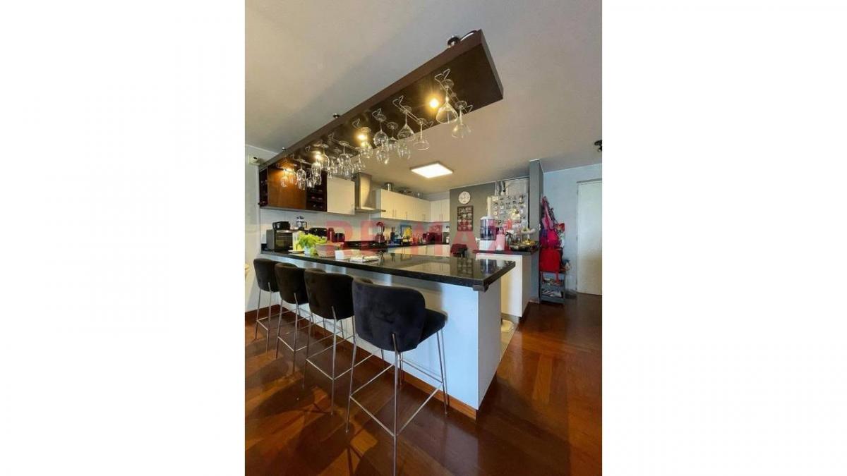 Departamento en Venta en La Aurora, Miraflores | 121.5 m² | 2 Dorm | Cochera y Depósito