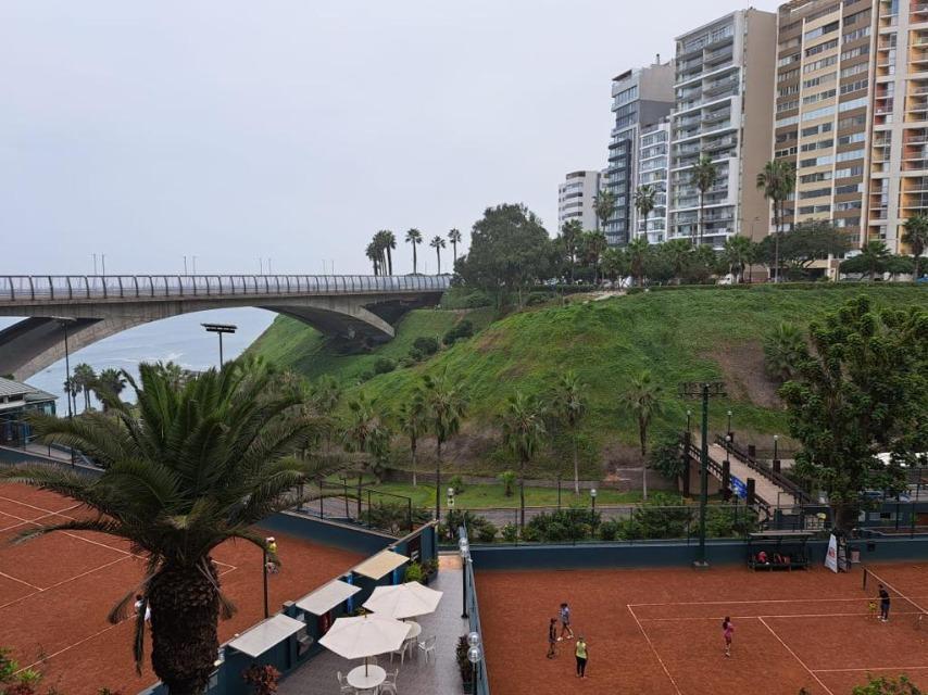 Vendo Bello Departamento Flat en Malecón 28 de Julio N 5, Urb. Balta, Miraflores.